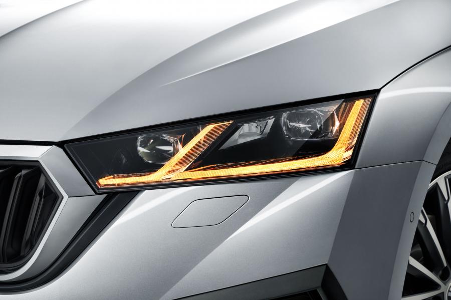 Детали экстерьера Skoda Octavia Combi 2020 года  (WW) (фото 26 из 69)